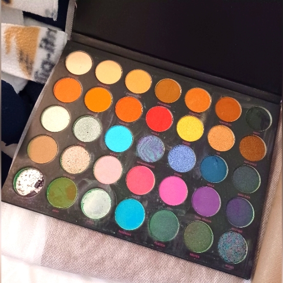 New Morphe Nikita Palette - Picture 2 of 2
